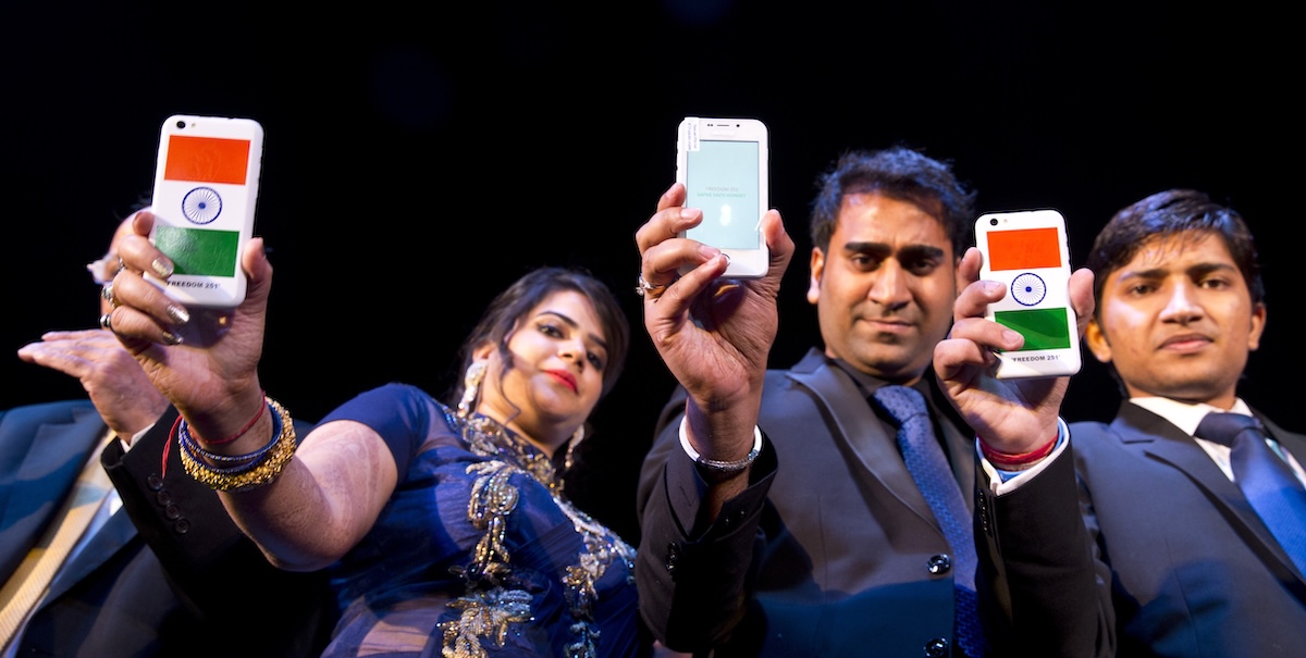 Il governo indiano ha ordinato di installare su tutti i nuovi telefoni un'app per la cybersicurezza prodotta dallo stato