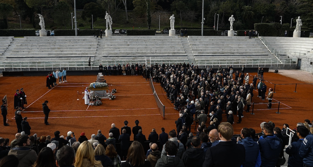 La camera ardente di Nicola Pietrangeli, allo stadio Nicola Pietrangeli