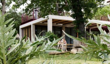 Un ex fattoria sulle colline marchigiane è una casa