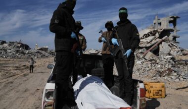 Gaza, Fase 2 in bilico. Israele bombarda: "Violata la tregua"