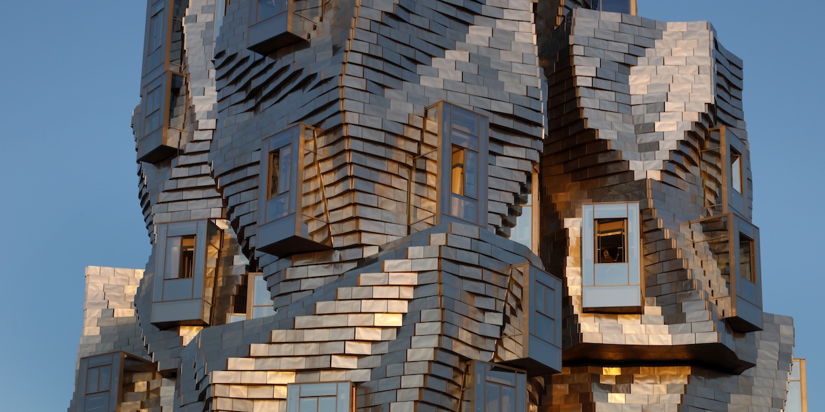 È morto a 96 anni Frank O. Gehry, tra i più noti architetti contemporanei