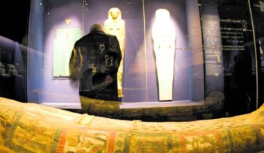 Maledizione del Louvre: l'ala egizia sott'acqua. Danneggiate 400 opere