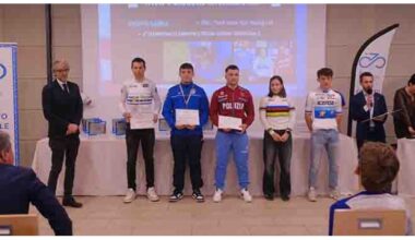 IL CICLISMO PIEMONTESE FESTEGGIA IN LANGA UN 2025 DAVVERO DOC. GALLERY