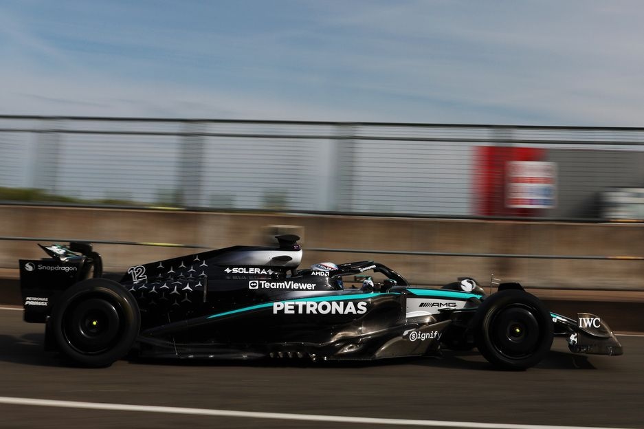 Sono quindici i piloti titolari nei test Pirelli di Abu Dhabi