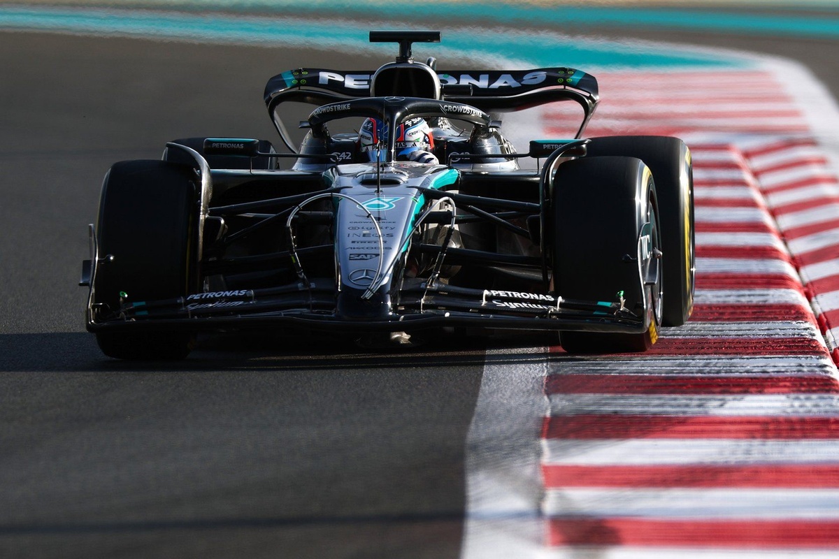 Test Abu Dhabi: Antonelli il più rapido con la mule car 2026, Crawford svetta tra i rookie