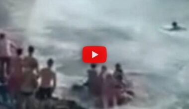 Tenerife, l'onda travolge i turisti nella 'piscina della morte', il Video