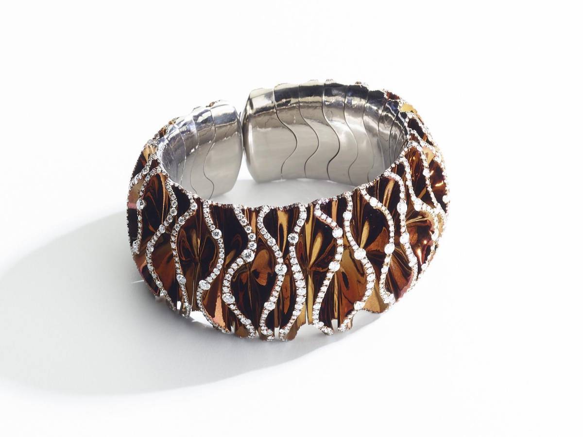 "Scolpiamo forme audaci. Sculture da indossare"