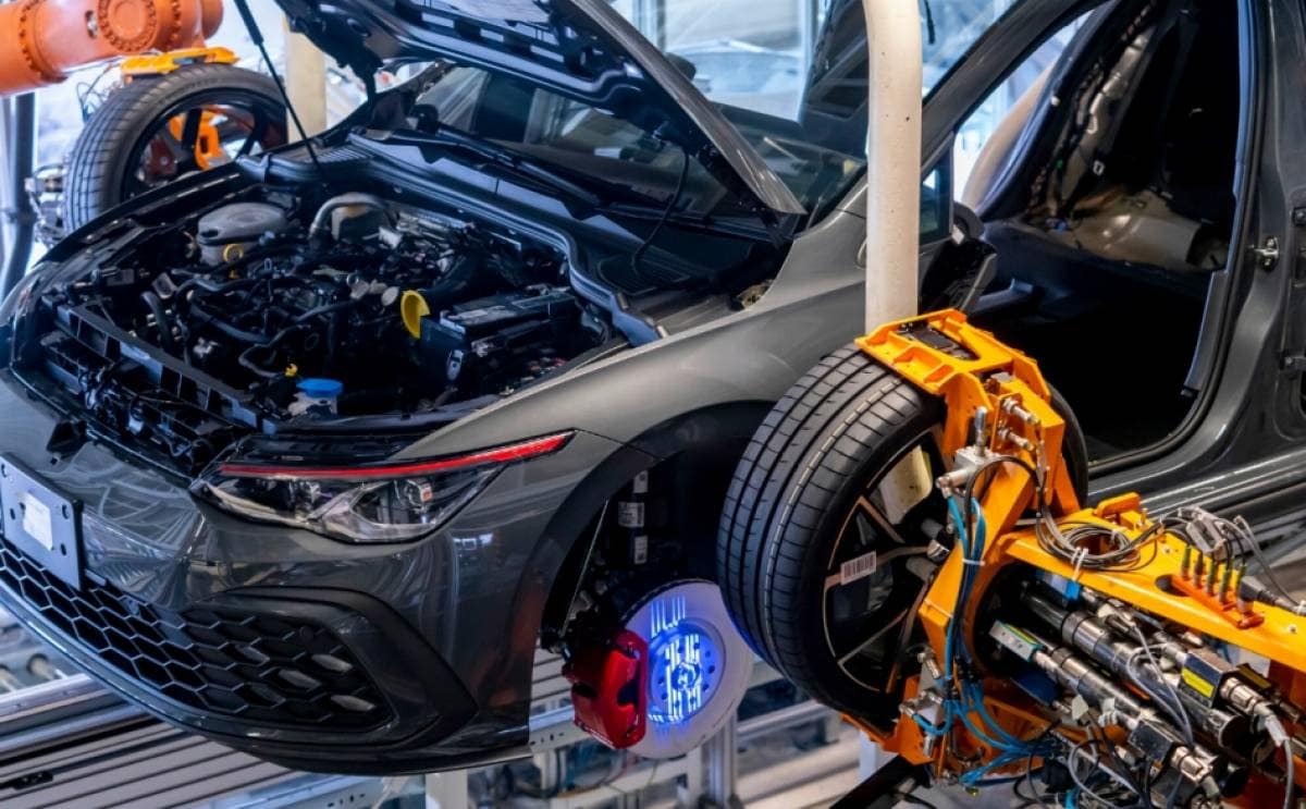 lo stop alle auto termiche sarà revocato