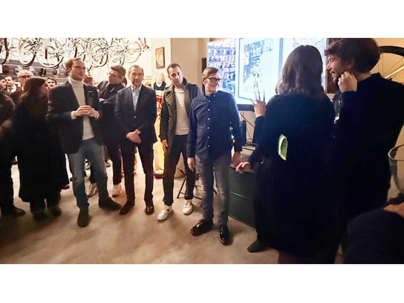 MILANO E QUELLA FESTA A CASA ROSSIGNOLI PER IL RITORNO DEL GIRO D'ITALIA. GALLERY