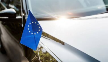 Il "nuovo 2035" divide il settore auto. Stellantis all’attacco