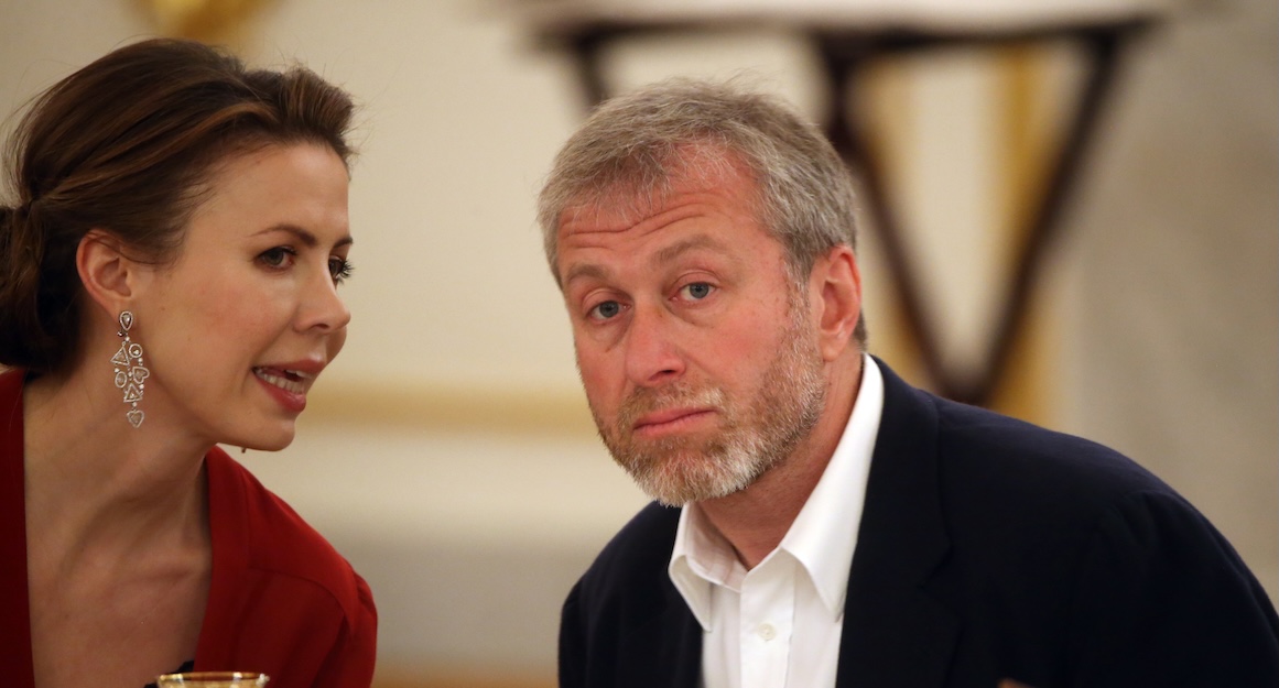 Quasi tre miliardi di euro per l’Ucraina sono bloccati su un conto inglese