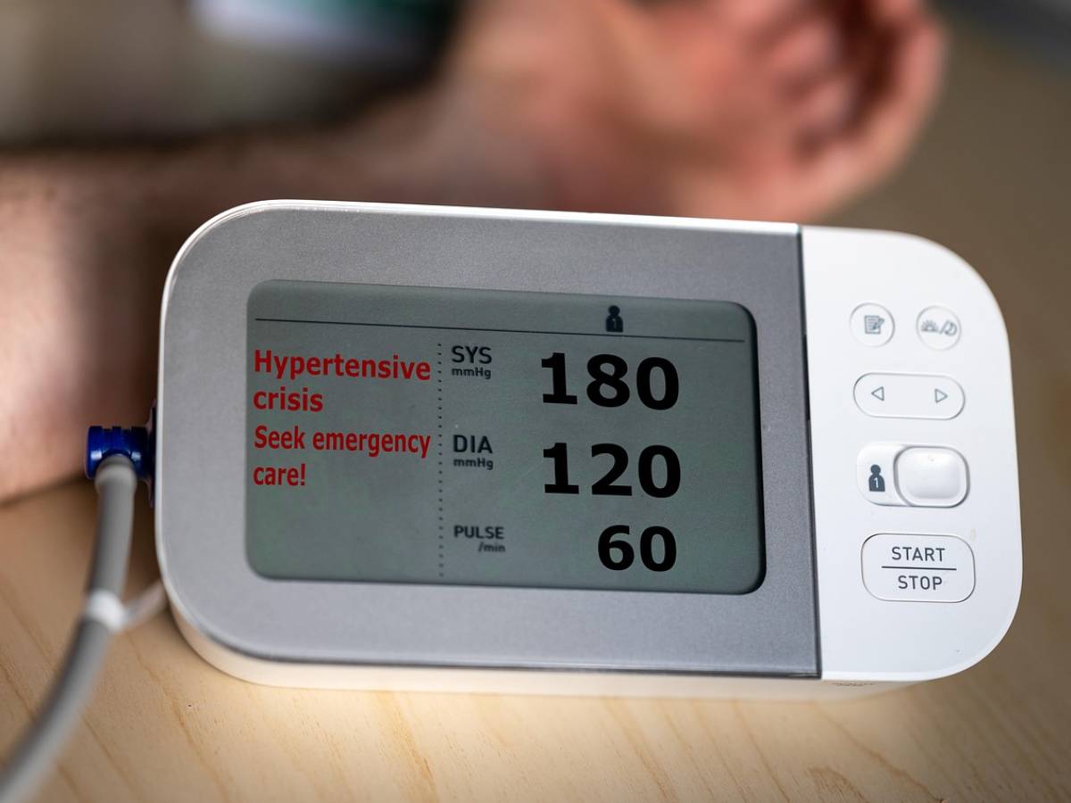 Malattie cardiovascolari, confermati 5 fattori di rischio che influiscono sull'aspettativa di vita: quali sono