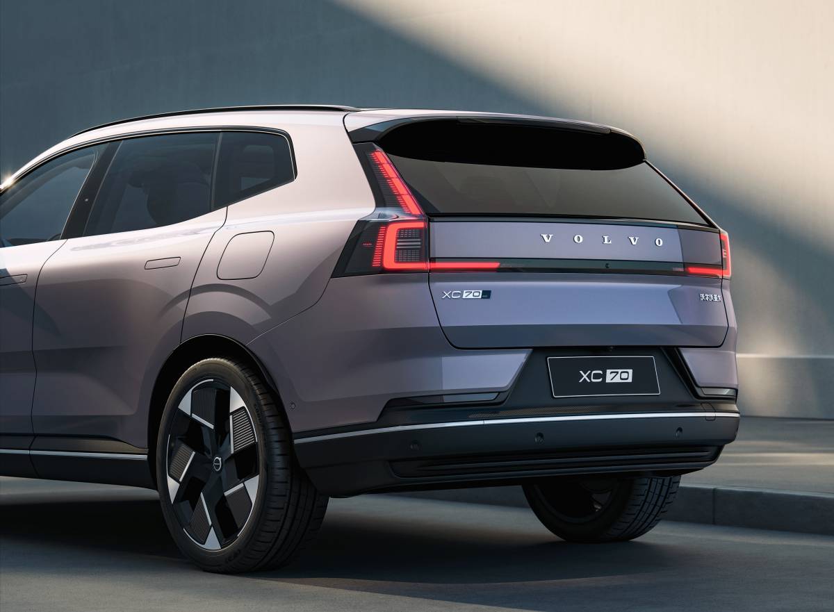 il futuro è elettrico, il presente plug-in