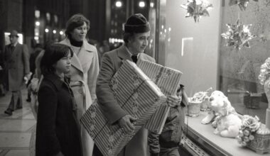 Natale a casa in un’Italia di qualche anno fa: niente wifi ma porporina d'oro