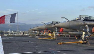 La Francia costruirà una nuova portaerei