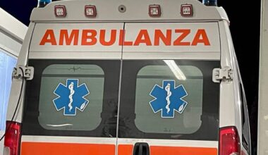 Tragedia a Cava de' Tirreni, 40enne accoltella la compagna e poi si suicida