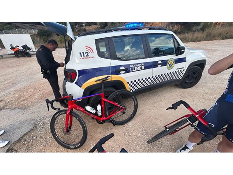 SPAGNA. DIECI CORRIDORI DELLA GROUPAMA FDJ MULTATI PER ESSERE PASSATI CON IL ROSSO IN ALLENAMENTO