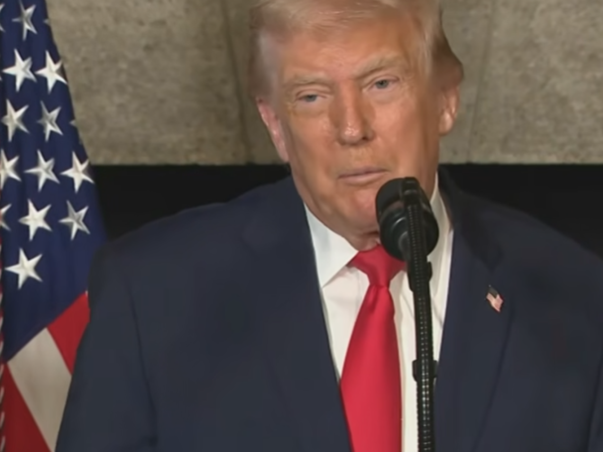 "Realizzeremo due corazzate, le più grandi mai costruite": il messaggio di Trump da Palm Beach