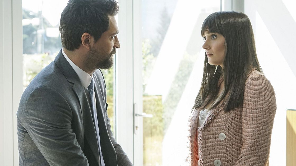 Alihan e Zeynep in una scena di Forbidden Fruit 2