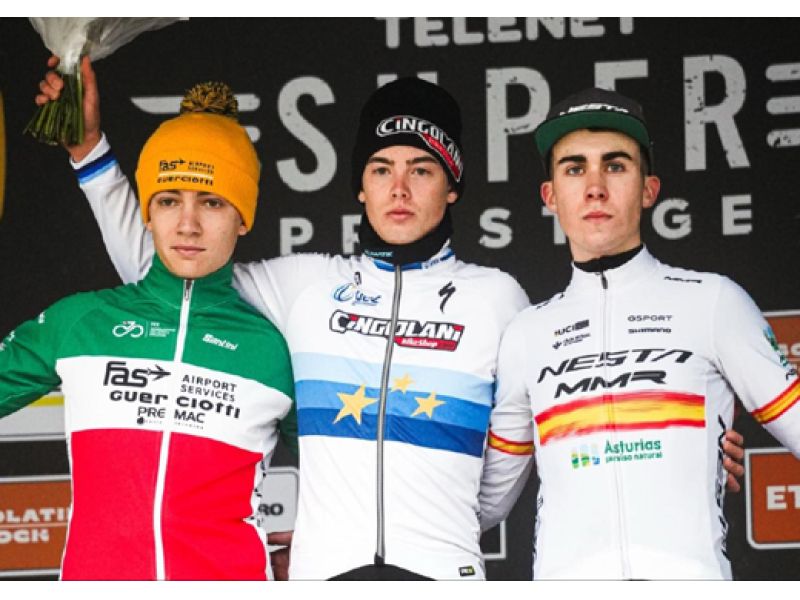 SUL PODIO PEZZO ROSOLA E BIANCHI