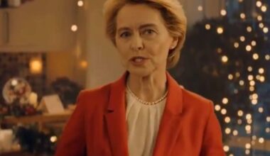 "Tutta colpa di Putin!", lo spot natalizio di Russia Today che sbeffeggia l'Europa