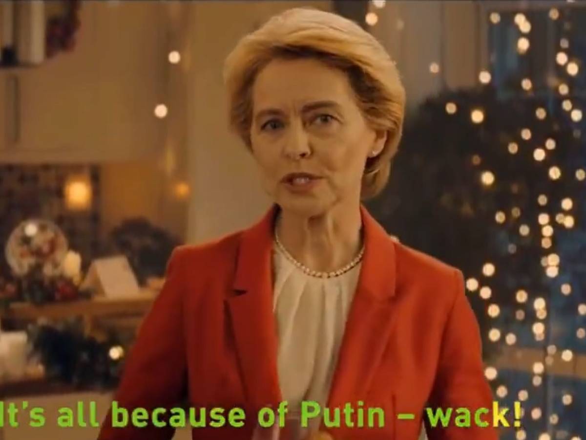 "Tutta colpa di Putin!", lo spot natalizio di Russia Today che sbeffeggia l'Europa