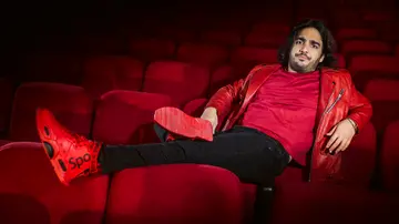 Max Angioni: “Ora mi accorgo dei casini veri, devo trovare la mia velocità. Rimpianti? A Zelig senza la dovuta attenzione”