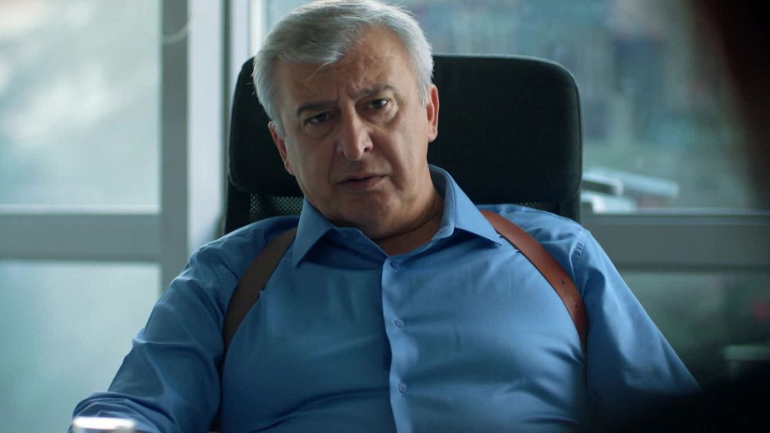 Metin in una scena di Segreti di famiglia 3