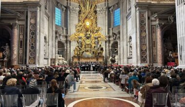Basilica di San Pietro, canti natalizi della Cappella Giulia per i visitatori