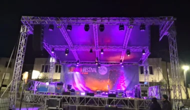 Bari Sardo, tutto pronto per il Capodanno in anticipo: atteso Federico Poggipollini