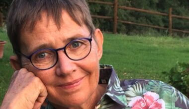 Susanna Tamaro: “Il Papa unica voce contro la follia del riarmo”