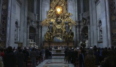 Müller: Ratzinger cooperatore della verità, la sua teologia dono per la Chiesa