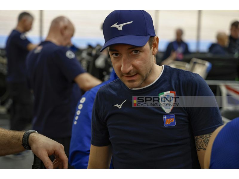 VUELTA, BERNAL, LA INEOS 2026, LA NUOVA QUOTIDIANITÀ E I PROSPETTI AZZURRI: PAROLA A VIVIANI