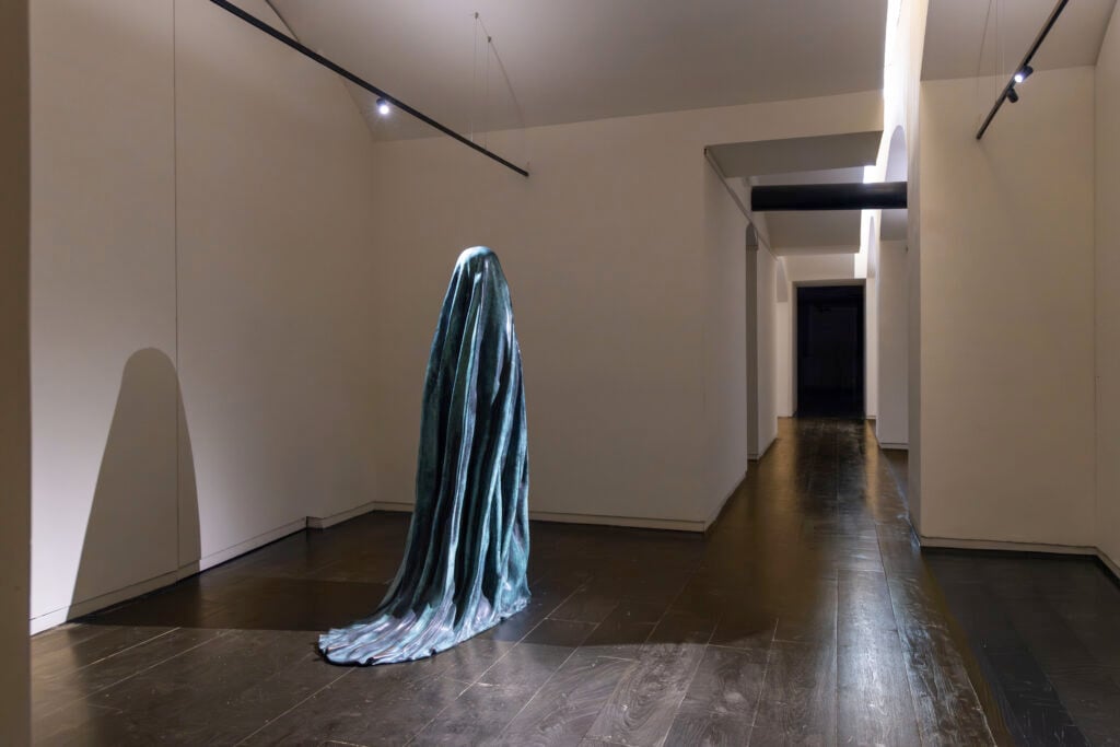 FOROF, ep.5: Alicja Kwade, INFRASUPRA, Installation view, ph. Monkeys video lab