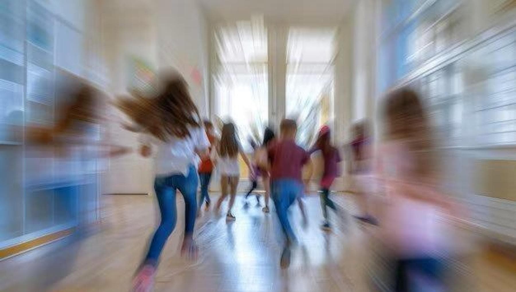 Maestro delle elementari indagato e interdetto per un anno dall’insegnamento: “Abusi sulle alunne” - la Repubblica