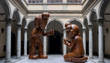 Che arte del Kaws. A Palazzo Strozzi l'americano dialoga con Beato Angelico