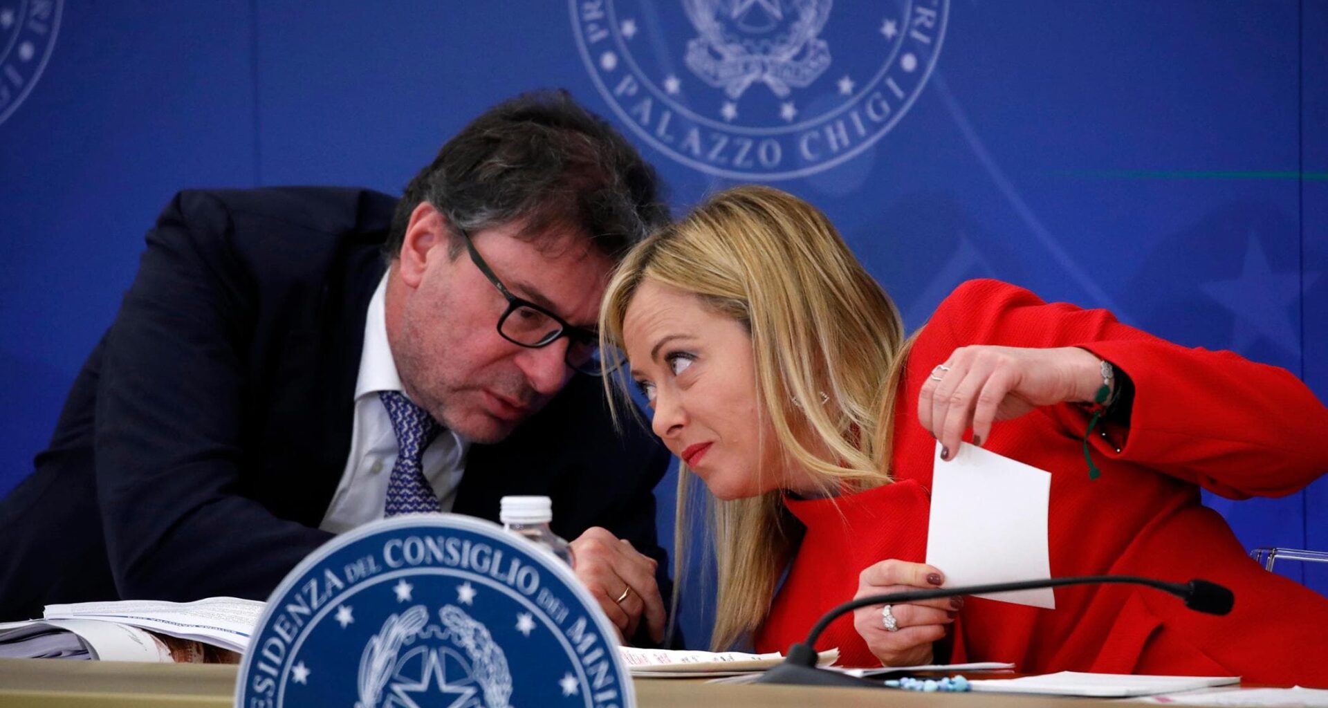 Manovra, vertice di maggioranza a Palazzo Chigi. Anche Giorgetti da Meloni - la Repubblica
