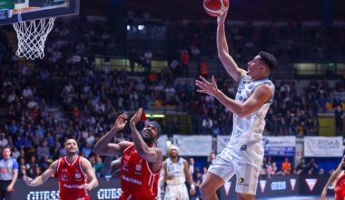UN’ACQUA S.BERNARDO SPAVALDA SI ARRENDE SOLO NEGLI ULTIMI SECONDI: MILANO VINCE 89-94