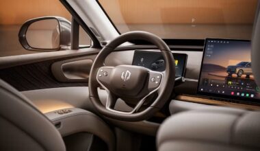 Leapmotor D19, svelati gli interni del nuovo SUV che sarà elettrico e range extender