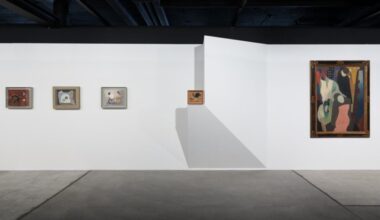 A Lugano Enrico Prampolini e Alberto Burri dialogano in una mostra che trasfigura la materia 