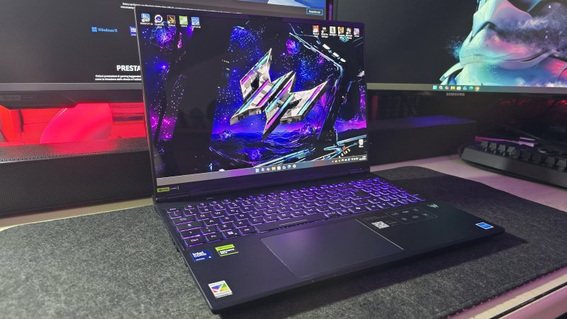 ACER Predator Helios Neo 16S AI è equipaggiato con CPU Intel Core Ultra 9 275HX