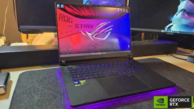 ASUS ROG Strix Scar 16 supporta le tecnologie Max-Q e Advanced Optimus di NVIDIA ASUS ROG Strix Scar 16 supporta le tecnologie Max-Q e Advanced Optimus di NVIDIA