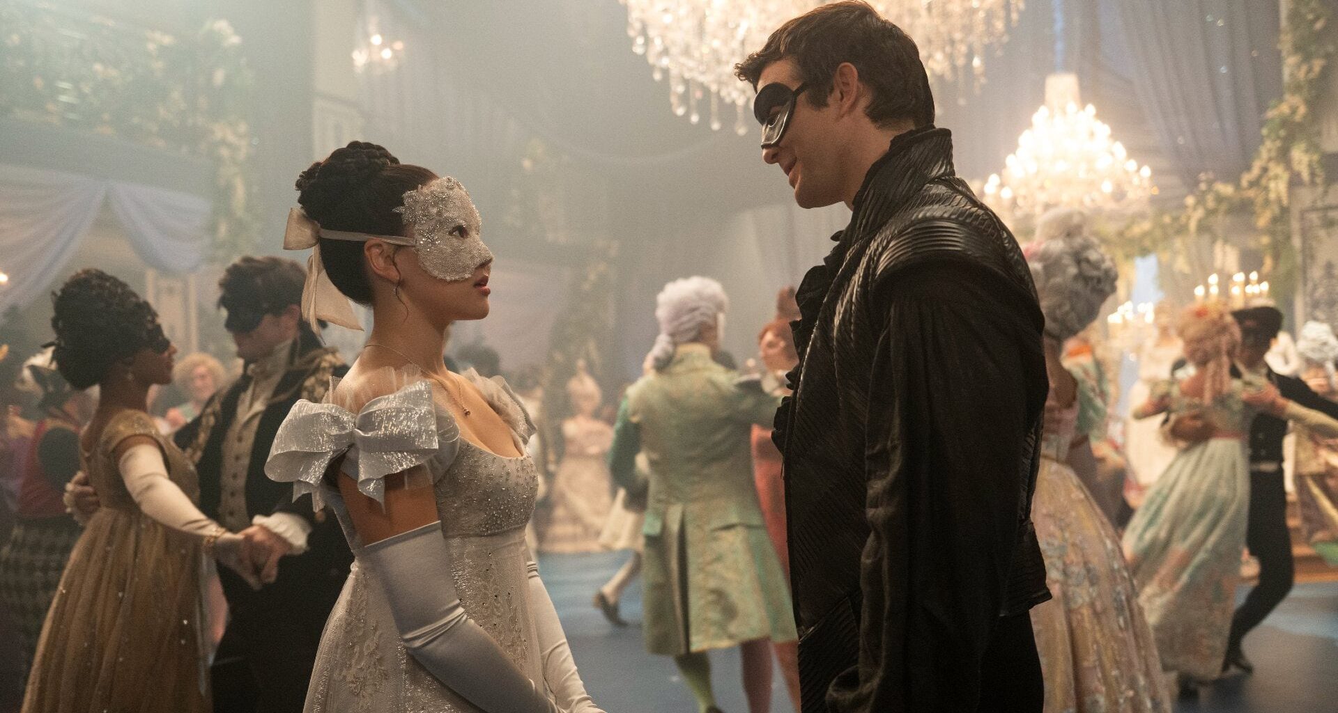 Bridgerton 4 ci augura Buon Natale con il trailer ufficiale italiano della quarta stagione