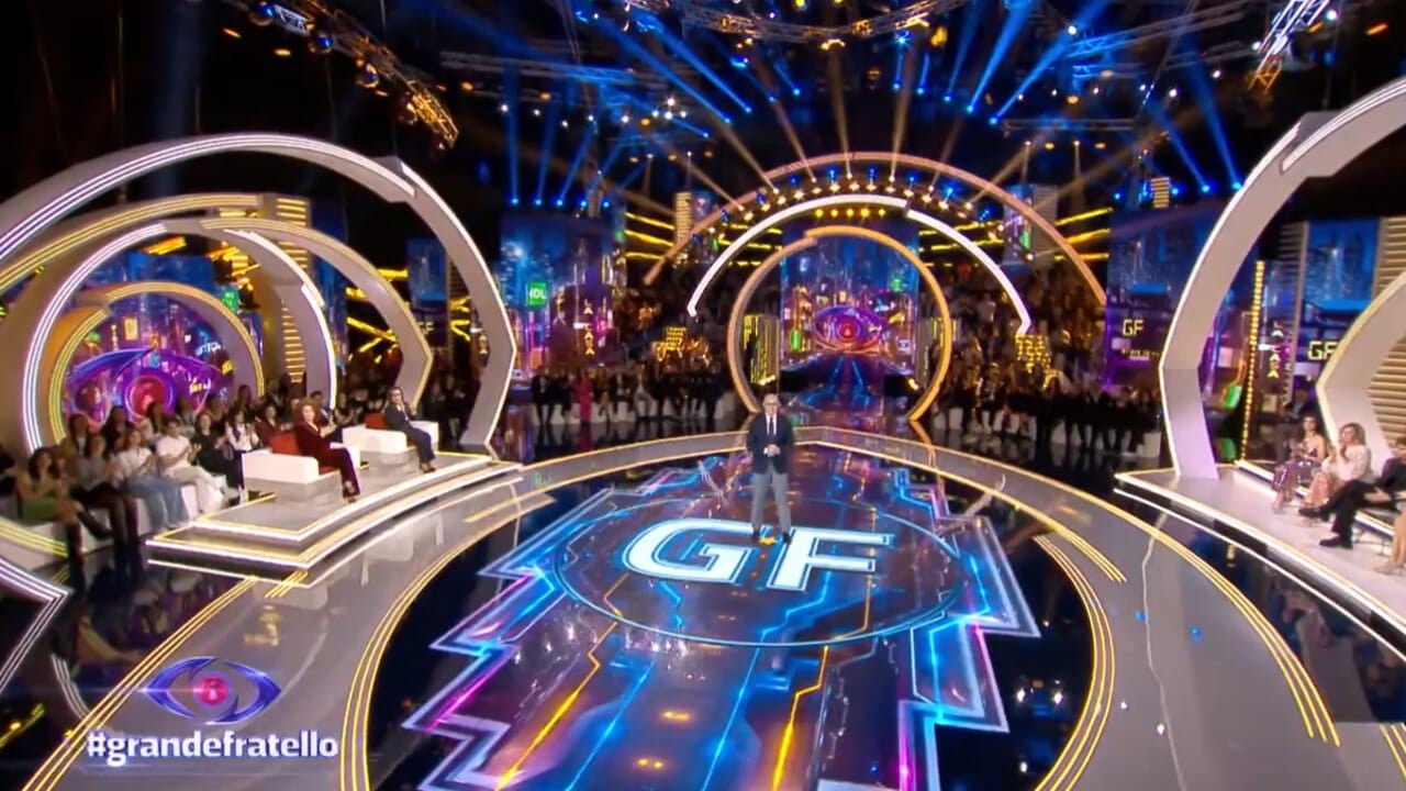 Grande Fratello, ex gieffina sorprende: "Rifarei il reality show all'estero, Temptation Island? Solo per..."