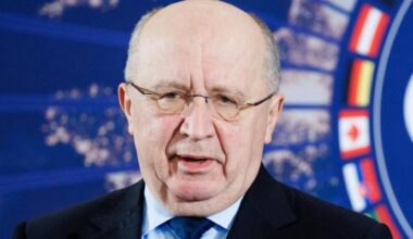 Il commissario Ue alla Difesa Kubilius: “La Russia nei prossimi 4 anni pronta a trascinarci in un conflitto”