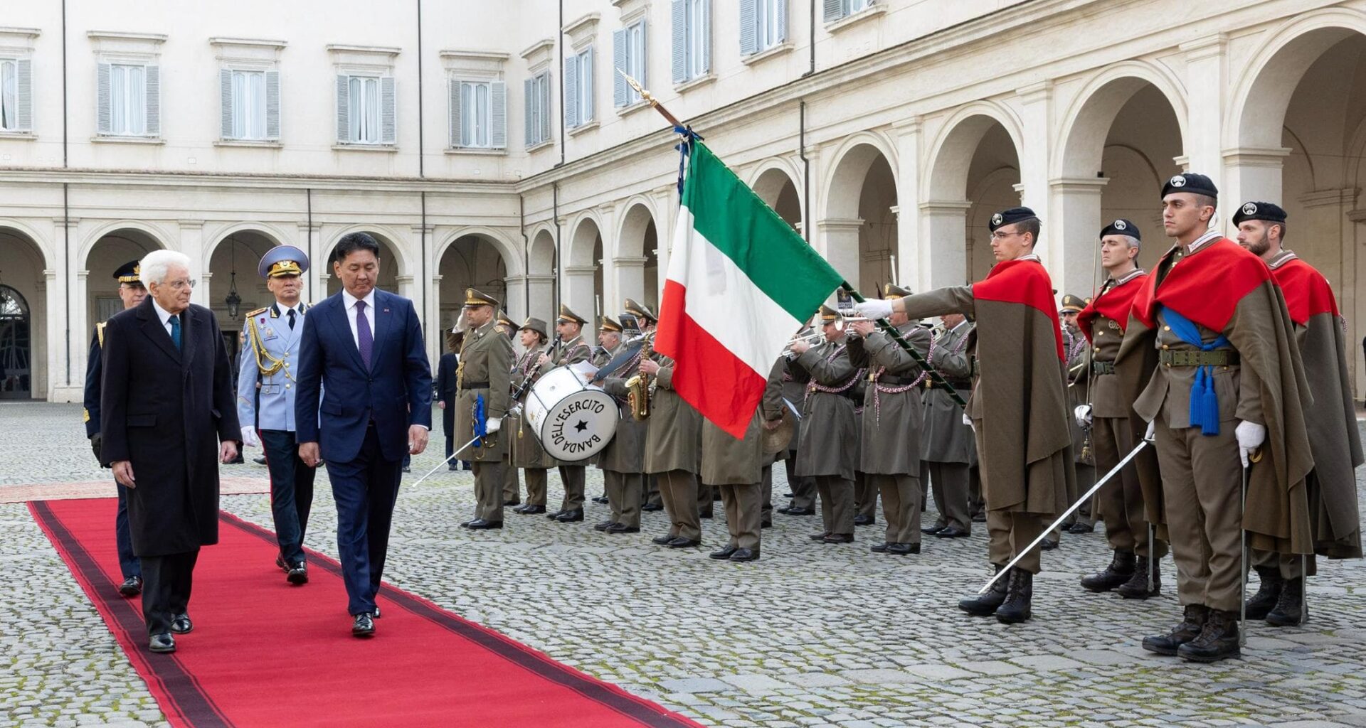 Governo in imbarazzo per l’ammiraglio Cavo Dragone, la Lega lo attacca - la Repubblica