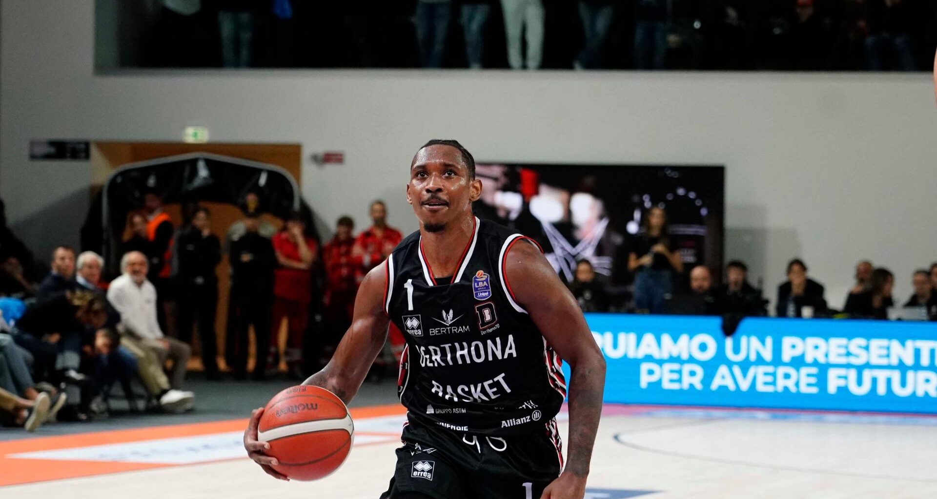 Basket, Bertram Derthona vince a Cremona 76-71: è l'ottava vittoria