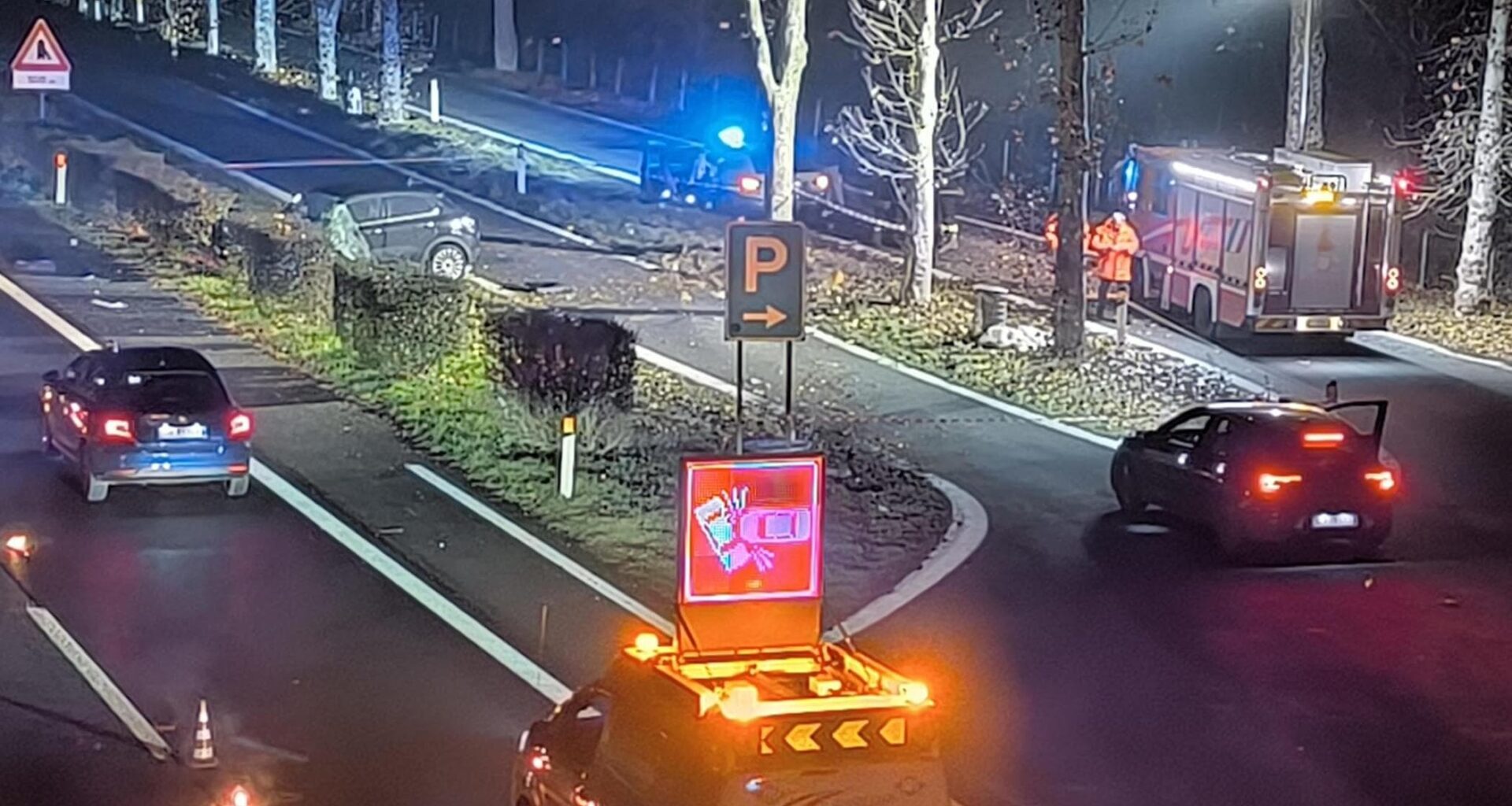 Neonata sbalzata dall’auto, caccia a due pirati della strada: la verità nelle videocamere dell’A5 - la Repubblica