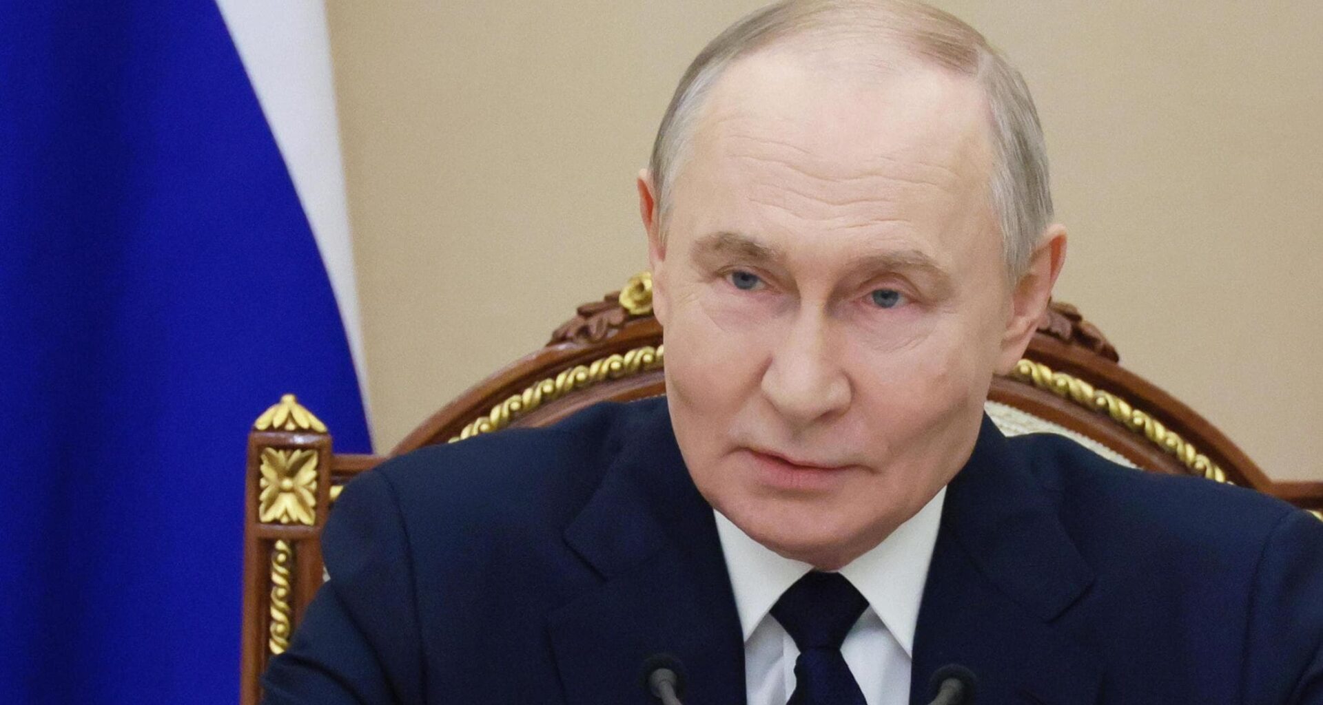 Putin riunisce i generali: “La vendetta è già pronta e ora duri nei negoziati” - la Repubblica