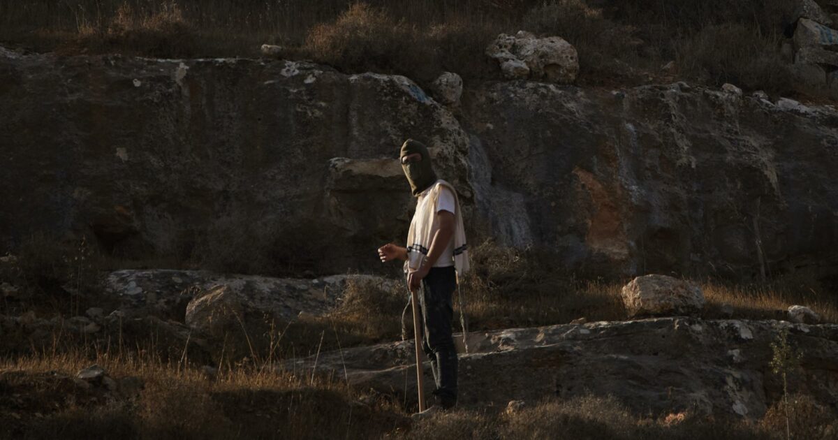 Gli italiani pestati dai coloni israeliani: “Sono tornati, vogliono tutta la West Bank” - Il Fatto Quotidiano
